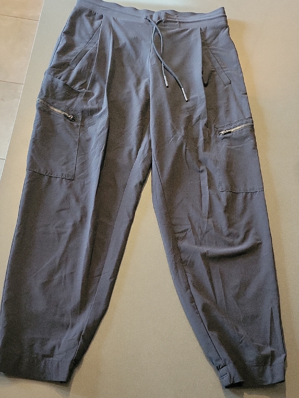 Athleta Venture Pant Black Cargo Joggers with Zip Pockets